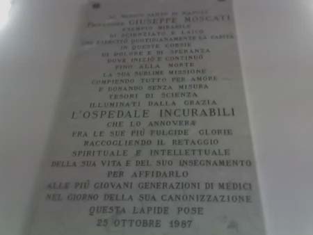 Interno Osp. Incurabili_Lapide S. Giuseppe Moscati 2